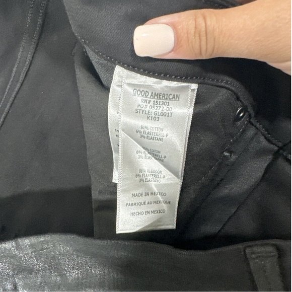 NEW $185 GOOD AMERICAN [‎ PLUS 24 ] Good Legs Coated Skinny Jeans in Black - Picture 14 of 16